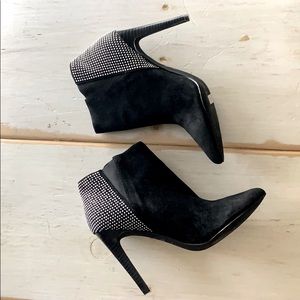 Joe’s Ankle Boots 6M